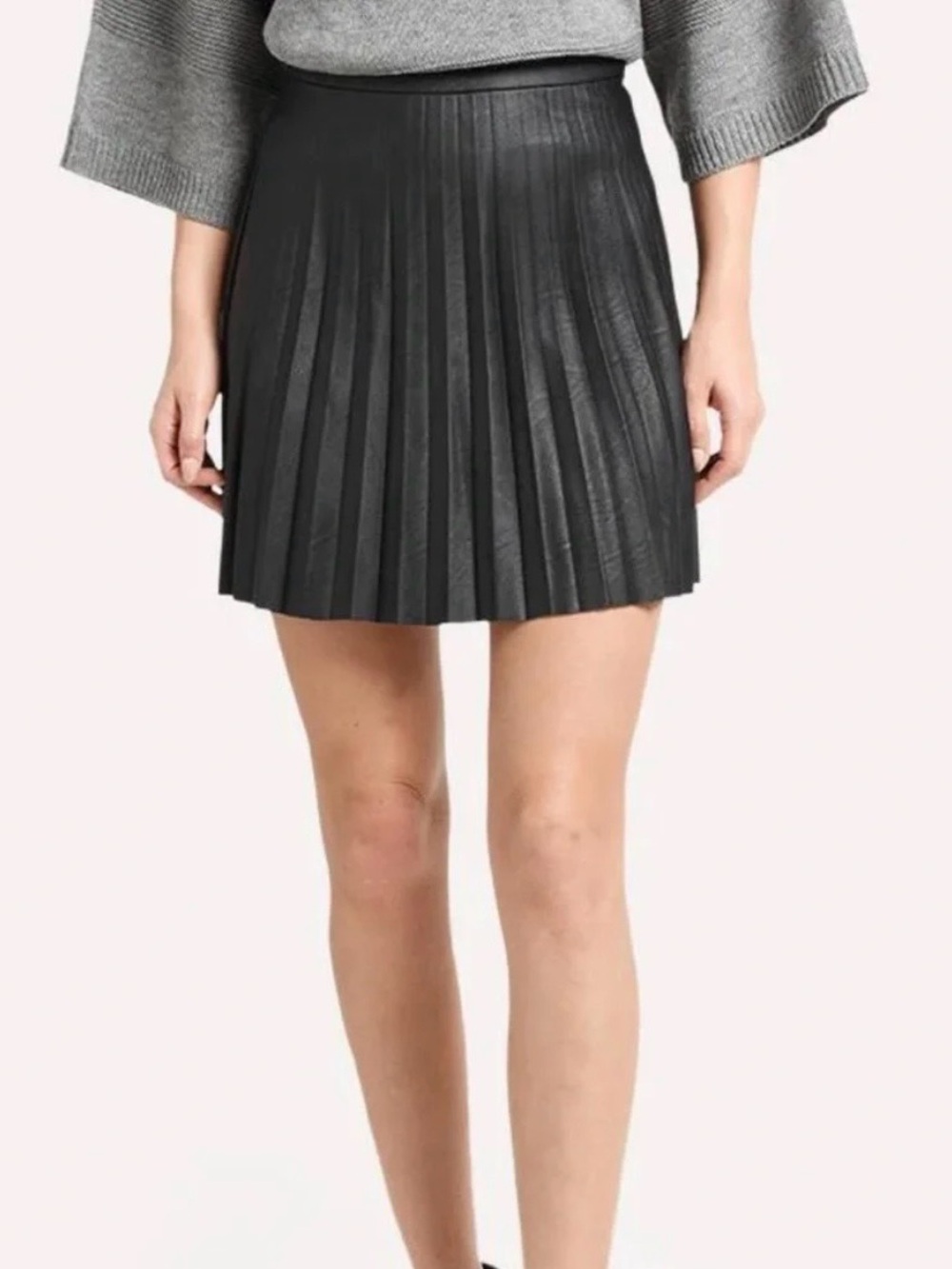 cupcakes and cashmere Cannes black faux leather pleated A-line mini skirt size 2